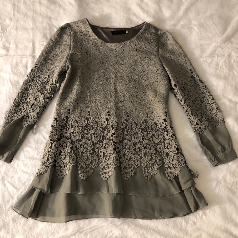 Layered structured top
